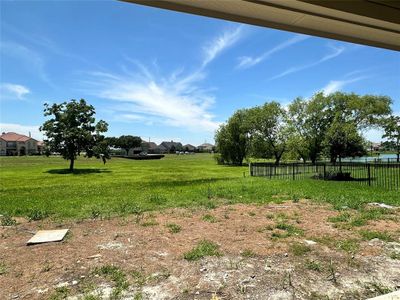 New construction Single-Family house 43 Rodeo Palms Boulevard, Manvel, TX 77578 Wyndham- photo 27 27