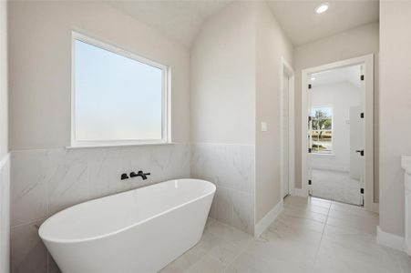 New construction Single-Family house 1053 Llano Wy, Poolville, TX 76487 plan The Longview - image 14