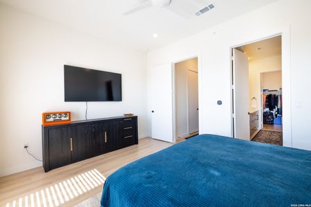 New construction Townhouse house 719 E Locust, Unit 4110, San Antonio, TX 78212 - image 4