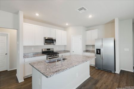 New construction Single-Family house 2031 Macarthur, Converse, TX 78109 - image 7