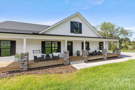 New construction Single-Family house 632 Morlin Acres Dr, Marshall, NC 28753 - image