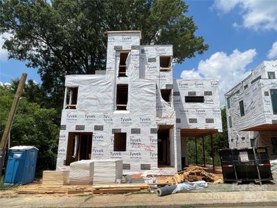 New construction Single-Family house 715 Charles Avenue, Charlotte, NC 28205 - photo 14 14