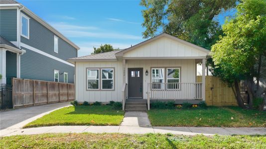 New construction Single-Family house 1202 Aurora St, Houston, TX 77009 - image