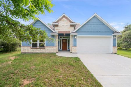 New construction Single-Family house 374 Cattle Drive Trail, Angleton, TX 77515 - photo 0