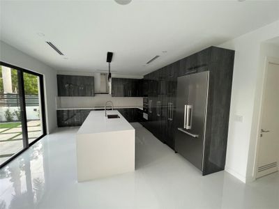 Italian Kitchen With Miele Appliances