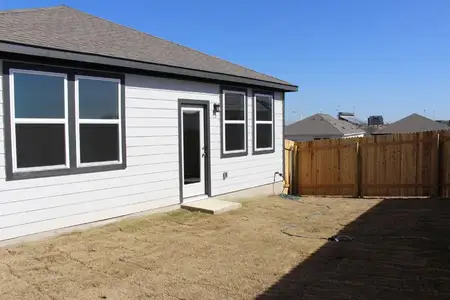 New construction Single-Family house 1132 Wild Leaf Wy, San Marcos, TX 78666 Maverick- photo 16 16