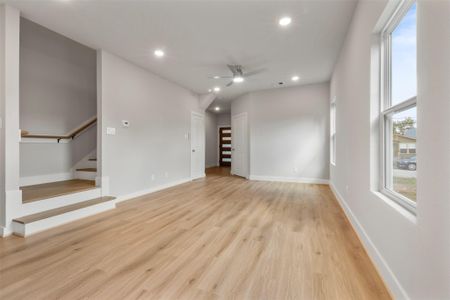 New construction Single-Family house 1222 E 33Rd St, Houston, TX 77022 - image 18