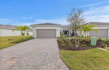 New construction Single-Family house 18836 Indian Rock Pl, Lakewood Ranch, FL 34211 plan Cascadia - image