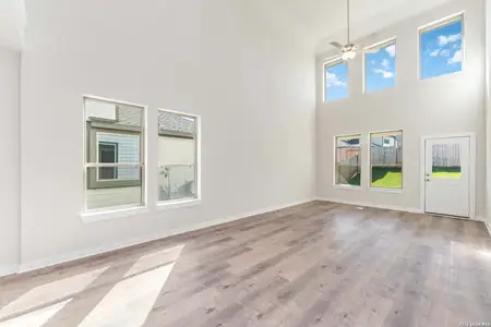 New construction Single-Family house 2902 Haffner Rd, Converse, TX 78109 plan Birch - image 17
