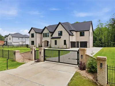 New construction Single-Family house 1255 Em Croy Rd, Buford, GA 30518 - image