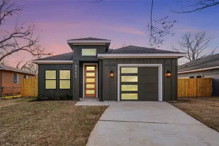 New construction Single-Family house 8003 Kiska St, Dallas, TX 75216 - photo 0