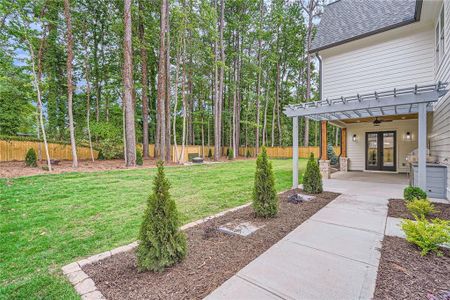 New construction Single-Family house 2625 Beverly Ln, Snellville, GA 30078 - image