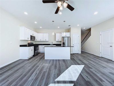 New construction Townhouse house 4366 Cambio Gardens Ct, Tampa, FL 33610 - image 4