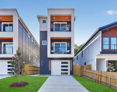 New construction Single-Family house 2404 Dyson St, Dallas, TX 75215 - image