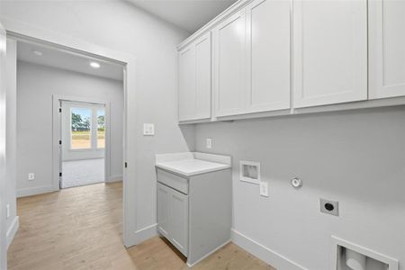 New construction Single-Family house 113 Prairie Winds Dr, Poolville, TX 76487 null- photo 4 4