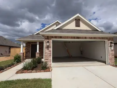 New construction Single-Family house 1033 Garnet Star Dr, La Marque, TX 77568 plan Azalea - image