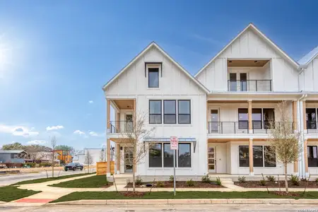 New construction Single-Family house 411 Mcmillan Pl, San Antonio, TX 78210 - image