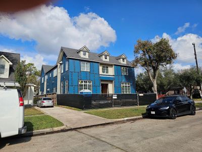 New construction Single-Family house 2400 Swift Blvd, Houston, TX 77030 - image