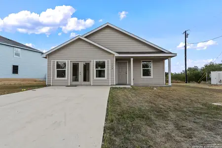 New construction Single-Family house 100 Vista Vw, Floresville, TX 78114 - image