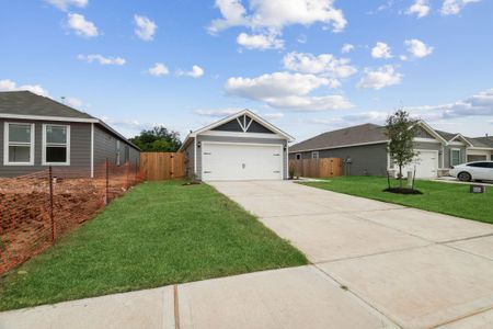 New construction Single-Family house 713 Jasmine Ridge Ln, Waller, TX 77484 - image