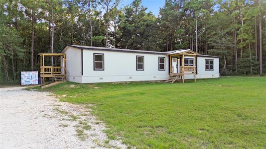 New construction Single-Family house 263 Robinson Creek Rd, Huntsville, TX 77340 - image