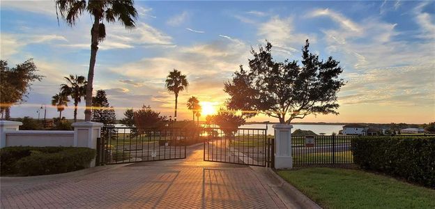 New construction Single-Family house 220 Valencia Ridge Drive, Auburndale, FL 33823 - photo 65 65