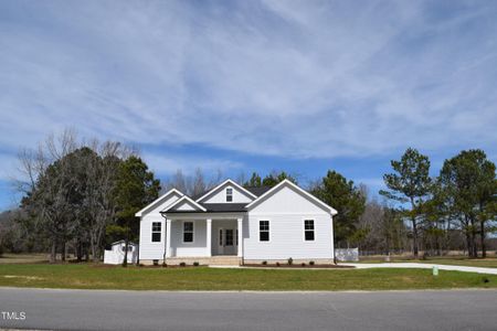 New construction Single-Family house 15 Bella Lane, Zebulon, NC 27597 Dutton- photo 0