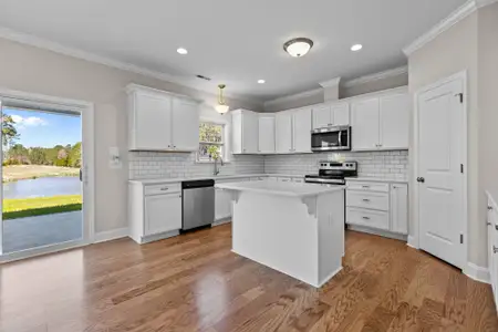 New construction Single-Family house Greenville, NC 27858 plan Turner - image 5