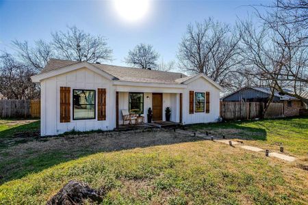 New construction Single-Family house 109 S Coleman, Godley, TX 76044 null- photo 2 2