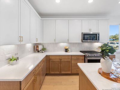 New construction Single-Family house 554 Mcmonigal Pl, San Antonio, TX 78210 - image 9