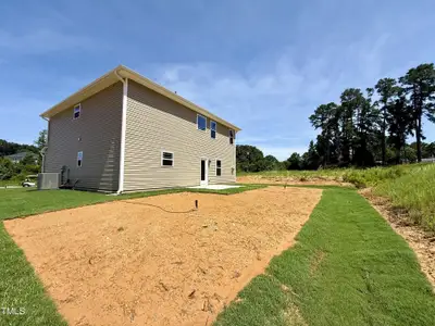 New construction Single-Family house 606 Melrose Ct, Sanford, NC 27330 plan 2307 - image