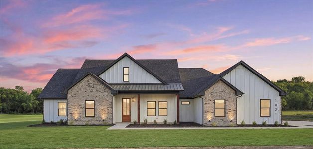 New construction Single-Family house 1021 Preserve St, Weatherford, TX 76085 - image