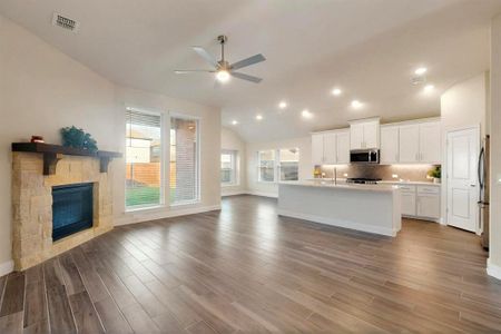 New construction Single-Family house 1312 Highcroft Ln, Forney, TX 75126 Jasmine- photo 5 5