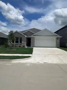 New construction Single-Family house 225 Sugarlands Dr, Greenville, TX 75402 plan The Henderson - image