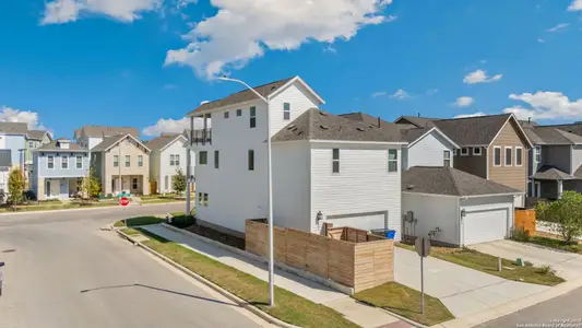 New construction Single-Family house 895 N Academy, New Braunfels, TX 78130 - image 15