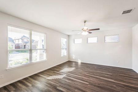 New construction Single-Family house 3904 Hometown Blvd, Heartland, TX 75126 plan Marion - image 9