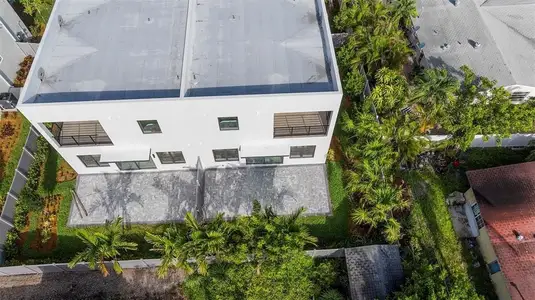 New construction Single-Family house 3300 Sw 15Th Ave, Unit 3300, Fort Lauderdale, FL 33315 - image