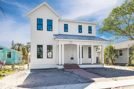New construction Single-Family house 2420 3Rd Ave S, St. Petersburg, FL 33712 - image