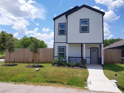 New construction Single-Family house 6430 Dumble Street, Houston, TX 77021 - photo 0