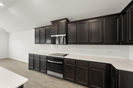 New construction Single-Family house 2607 Streamside Dr, Burleson, TX 76028 plan Dover - image 5