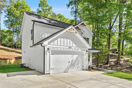 New construction Single-Family house 3035 Hamilton Rd, Cumming, GA 30041 - image