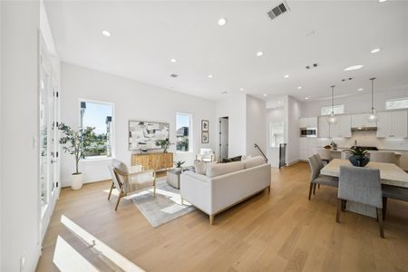 New construction Single-Family house 1403 W 21St St, Unit C, Houston, TX 77008 - image 7