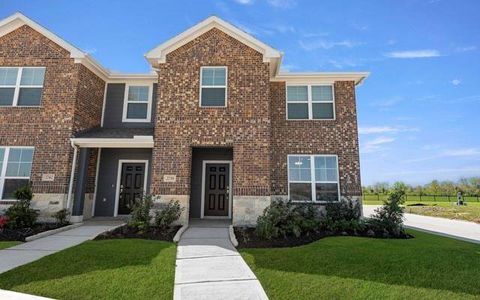 New construction Townhouse house 2738 Mariposa Creek Dr, Rosharon, TX 77583 - image