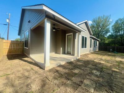 New construction Single-Family house 206 Waikakaaua Dr, Bastrop, TX 78602 null- photo 20 20