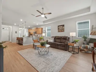 New construction Single-Family house 15501 Jake Xing, San Antonio, TX 78253 plan Roswell - image 16