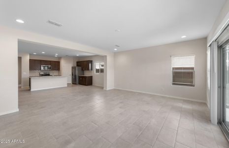 New construction Single-Family house 17831 W Encinas Ln, Goodyear, AZ 85338 Barletta- photo 14 14