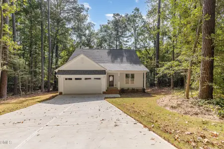 New construction Single-Family house 3260 Yorkshire Cir, Sanford, NC 27332 - image
