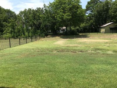 New construction Single-Family house 1407 S Clements St, Gainesville, TX 76240 null- photo 16 16