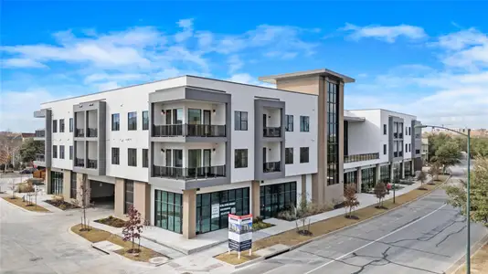 New construction Condo house 3900 Berkman Dr, Unit 213, Austin, TX 78723 - image