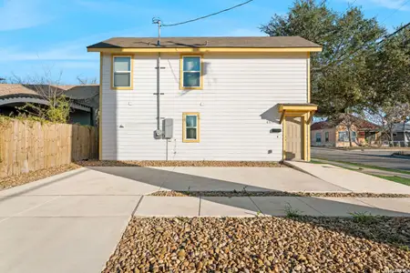 New construction Condo house 631 E Carolina, Unit 1, San Antonio, TX 78210 - image